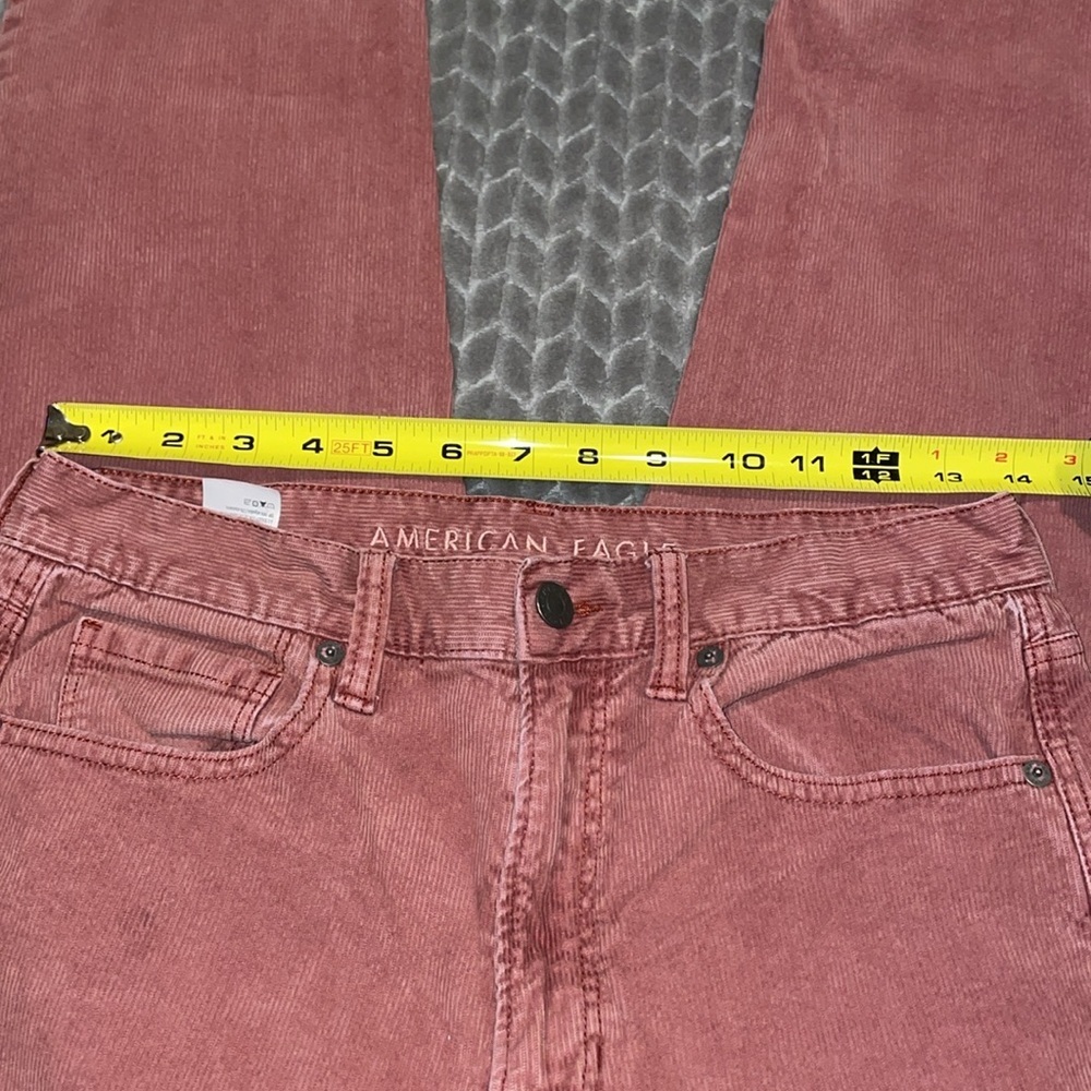 American Eagle Mom Jean Corduroy Super Stretch Pants. Size 6. Terra Cotta. - Picture 8 of 9